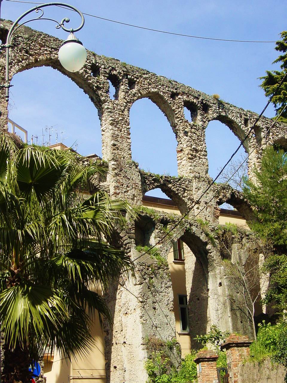 Acquedotto medievale