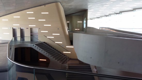 Interni della Stazione marittima