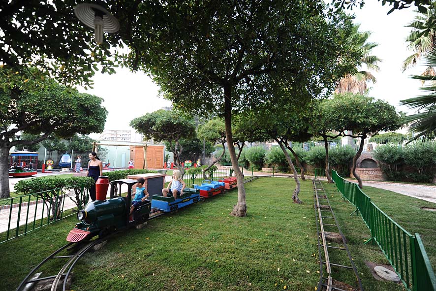Con il Sindaco De Luca inaugurazione Parco Giochi Lungomare Tafuri. Salerno 17 Settembre 2011.