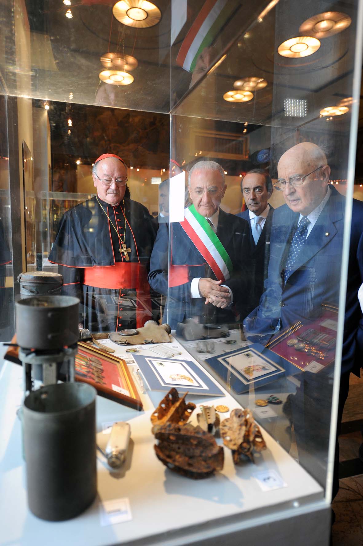 SALERNO saluta il Presidente della Repubblica GIORGIO NAPOLITANO. Inaugurazione della mostra "Salerno, Citta' della Costituzione". Palazzo di Citta', martedi' 14 settembre 2010