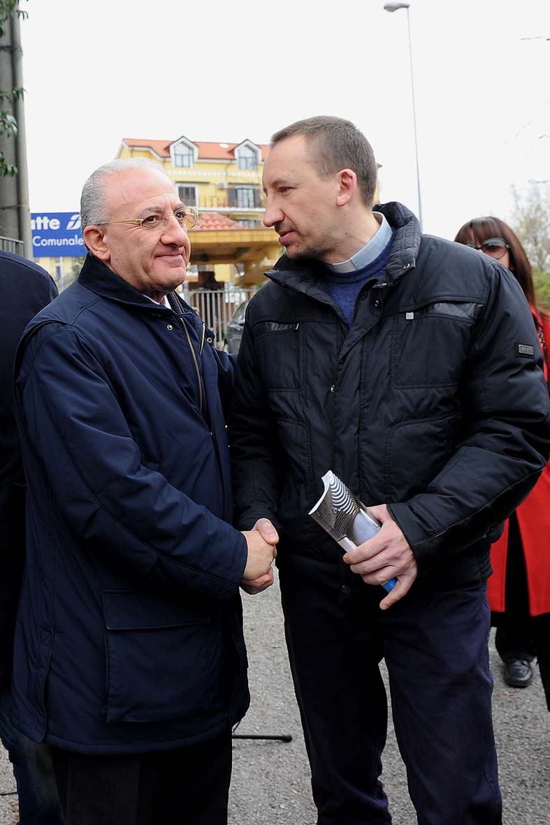 Al via i lavori del sagrato della chiesa di Fratte con il Sindaco Vincenzo De Luca. Salerno, 21 marzo 2011