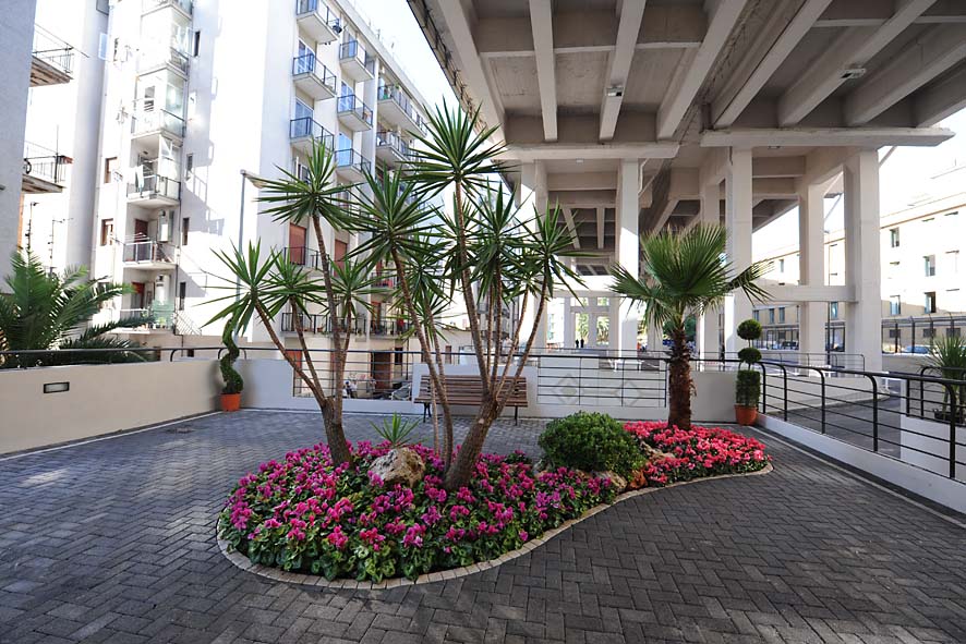 Via Calenda, via Cavallo, via Trucillo: il Sindaco De Luca inaugura i nuovi parcheggi. 18 settembre 2009