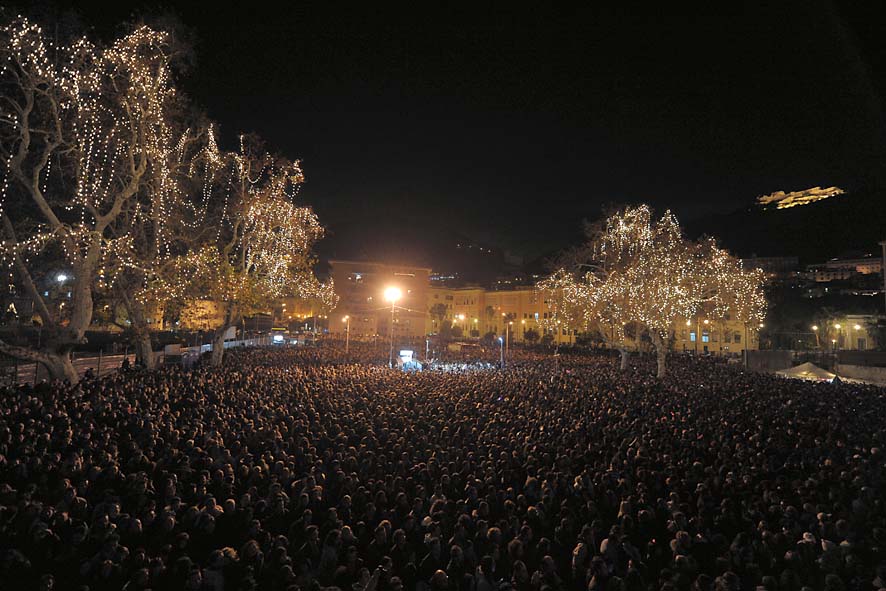 Capodanno in piazza a Salerno. Piazza della Liberta', 31 dicembre 2009