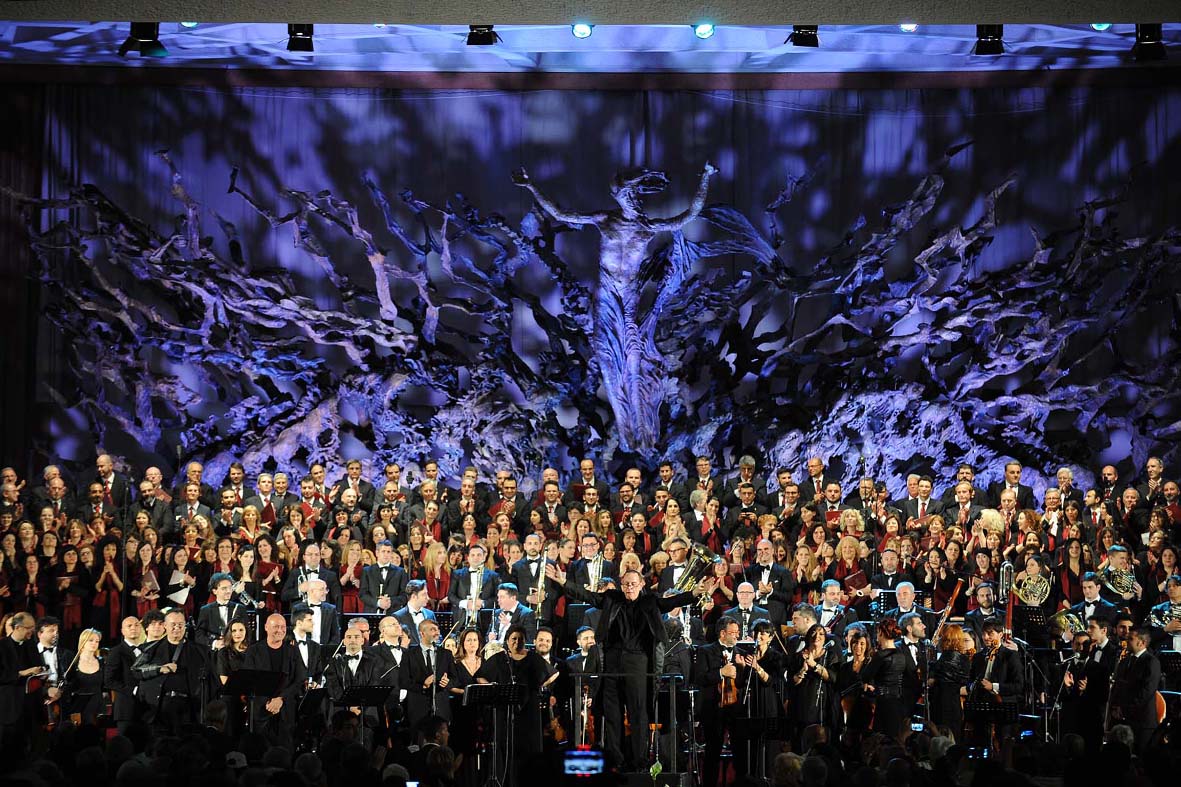 Il 14 maggio orchestra e coro del Teatro Verdi al Concerto per le Opere di Carita' di Papa Francesco