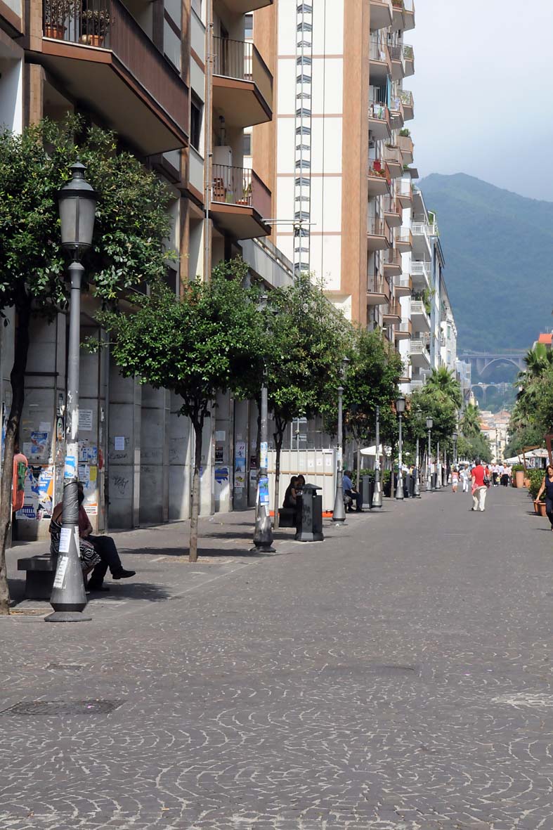 Corso Vittorio Emanuele: il Sindaco De Luca da' il via ai lavori di risistemazione e arredo urbano. 8 luglio 2009
