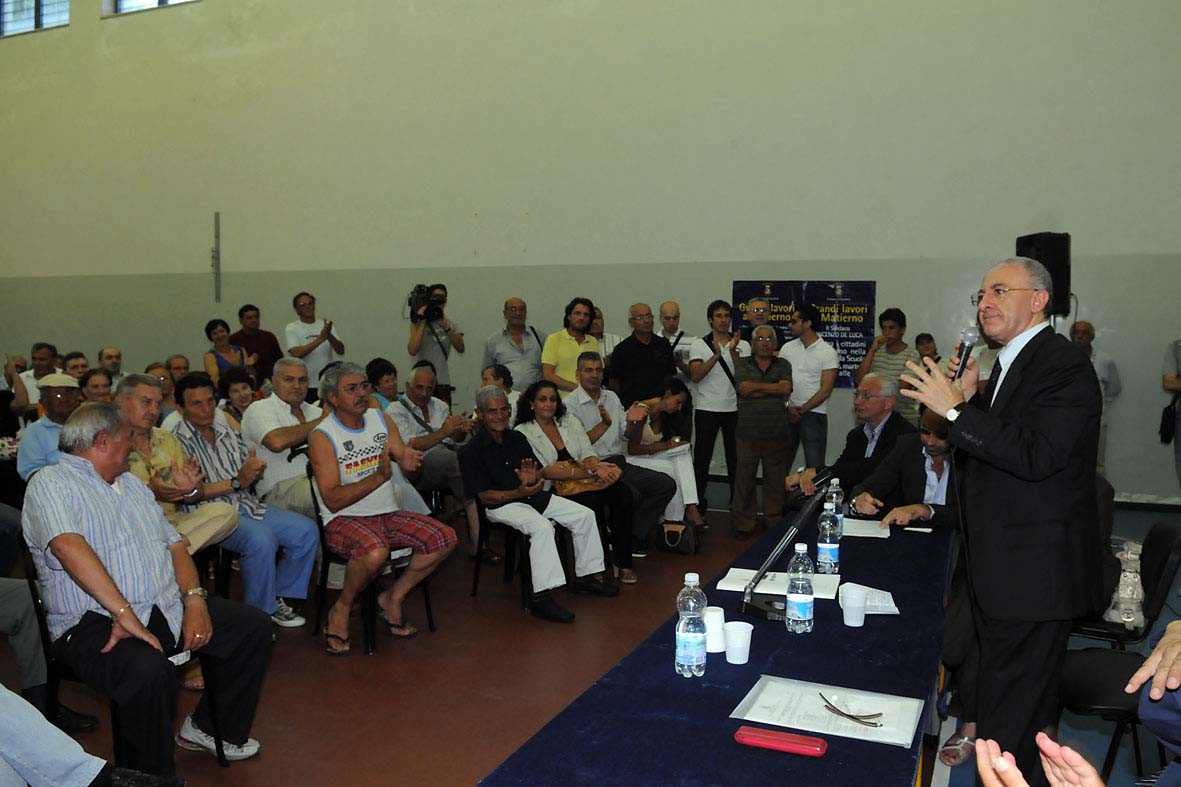 Grandi lavori a Matierno. Il Sindaco De Luca incontra i cittadini per illustrare le opere e i lavori pubblici programmati. Martedi' 7 luglio 2009