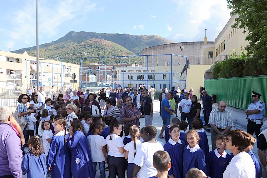 Con il Sindaco De Luca inaugurazione del parcheggio in Via degli Etruschi. Salerno, 20 settembre 2011.