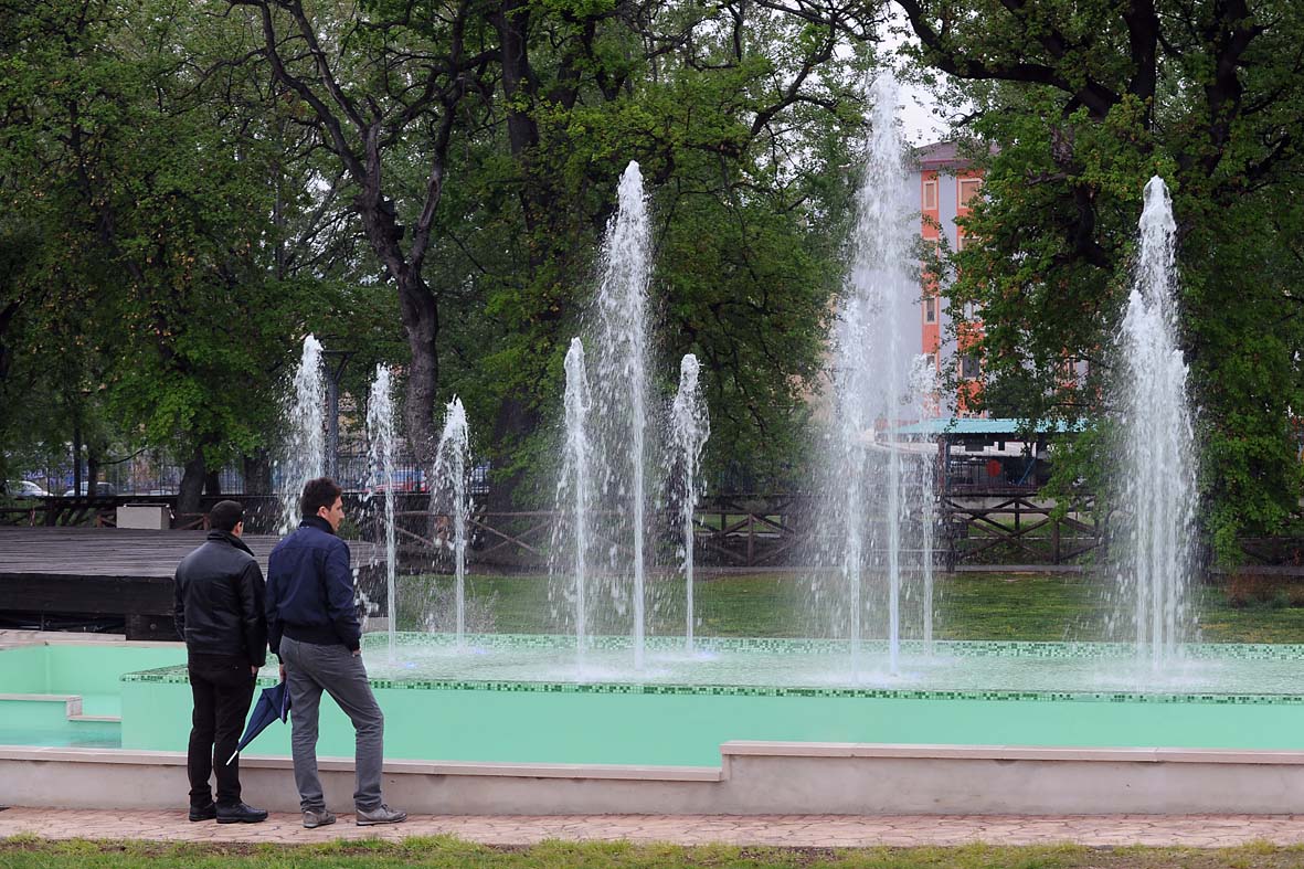 Nuove fontane al Parco del Mercatello. L'inaugurazione con il Sindaco, 13 aprile 2011