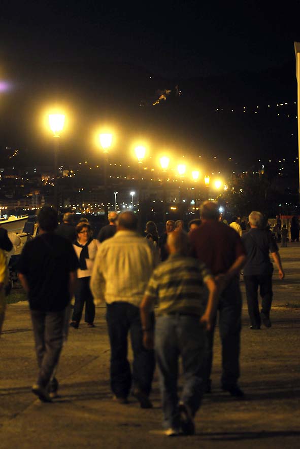 Il Sindaco De Luca inaugura la nuova passeggiata a mare, i parcheggi e la pubblica illuminazione sul Lungomare, tra Polo Nautico e Porticciolo Pastena. 17 settembre 2009
