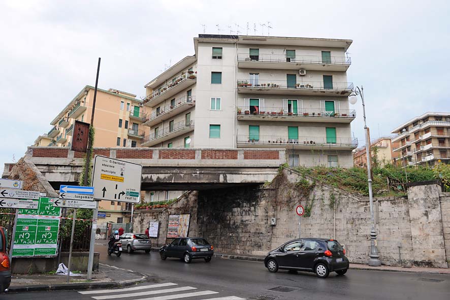 Torrione: Demolizione del ponte ferroviario. 24 settembre 2009