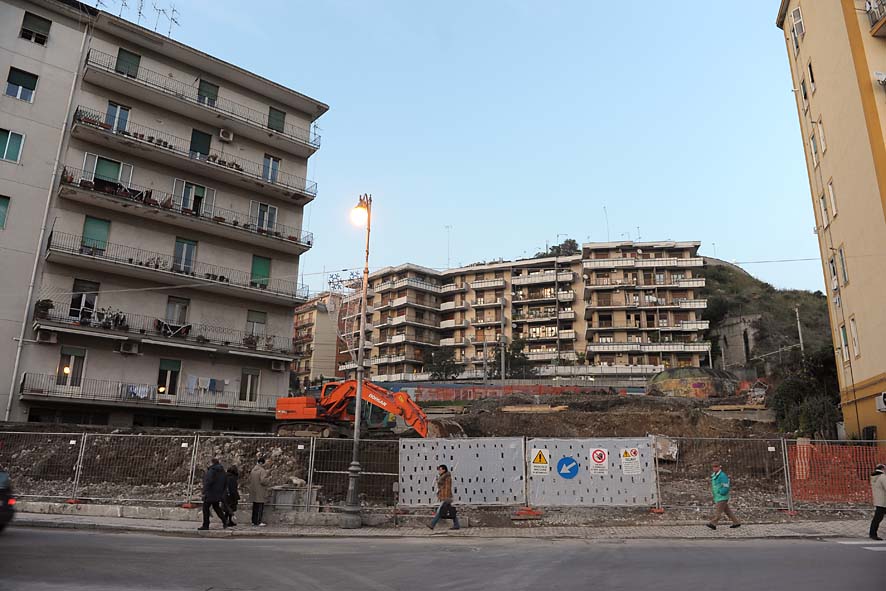 Completata la demolizione dellex ponte ferroviario di Torrione. 18 dicembre 2009