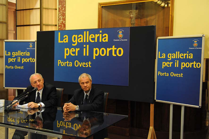 Presentazione del bando per la realizzazione del progetto Salerno Porta Ovest . Comune di Salerno, 27 aprile 2011
