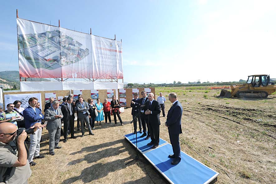 Con il Sindaco De Luca il via ai lavori PUA in via Fangarielli