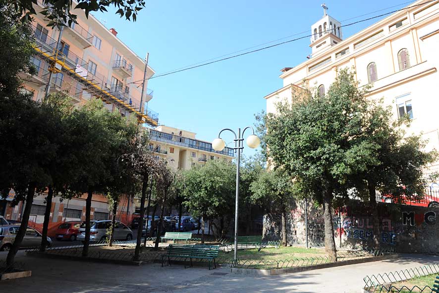 Il Sindaco De Luca avvia i lavori di ristrutturazione del Sagrato e dei Giardini Pubblici di San Giovanni Bosco. 6 ottobre 2009