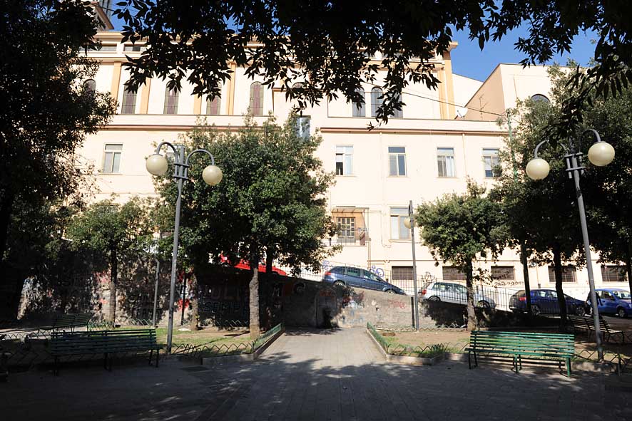 Il Sindaco De Luca avvia i lavori di ristrutturazione del Sagrato e dei Giardini Pubblici di San Giovanni Bosco. 6 ottobre 2009