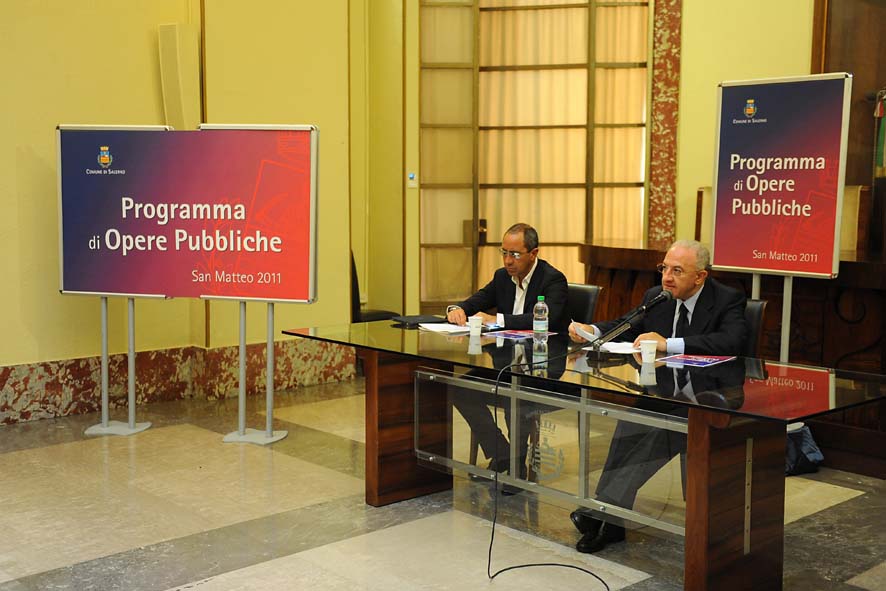Programma di opere, lavori pubblici ed eventi per San Matteo 2011. Palazzo di citta', 30 Agosto 2011.