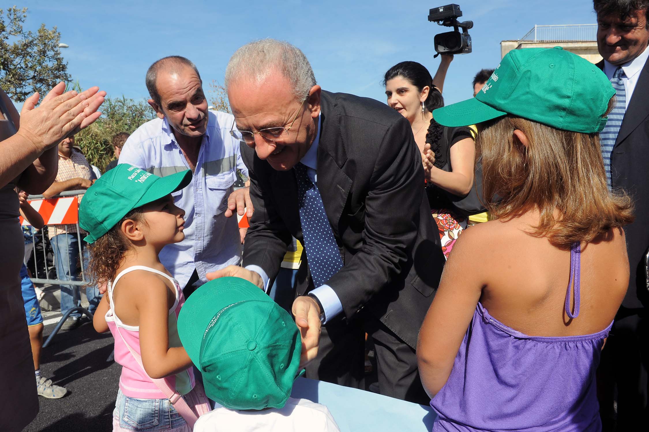 Il Sindaco De Luca inaugura un nuovo parcheggio a Sant'Eustachio. Salerno, 2 settembre 2010