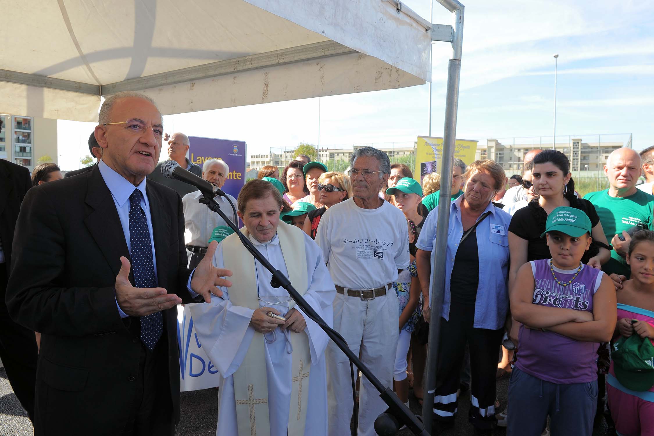 Il Sindaco De Luca inaugura un nuovo parcheggio a Sant'Eustachio. Salerno, 2 settembre 2010