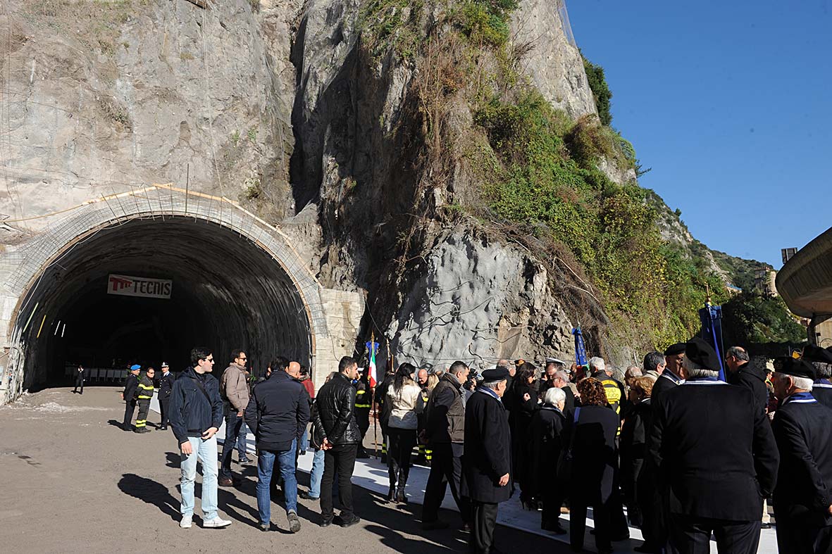 Celebrazione religiosa in occasione di Santa Barbara al cantiere di Porta Ovest
