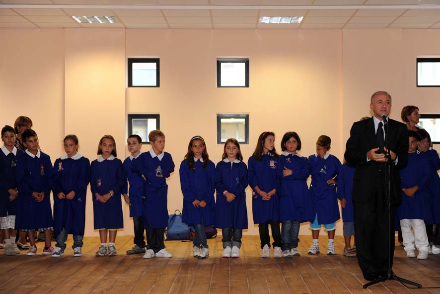 Il Sindaco De Luca inaugura il nuovo edificio scolastico Alfonso Gatto, via Gaeta, 14 settembre 2009