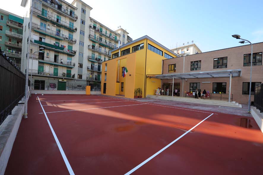 Il Sindaco De Luca inaugura il nuovo edificio scolastico Alfonso Gatto, via Gaeta, 14 settembre 2009