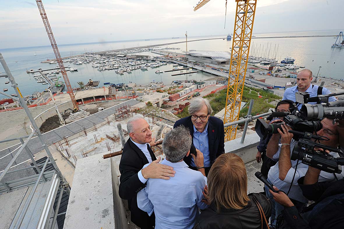 Il Sindaco De Luca e Vittorio Sgarbi in visita al cantiere del Crescent e a Palazzo Fruscione