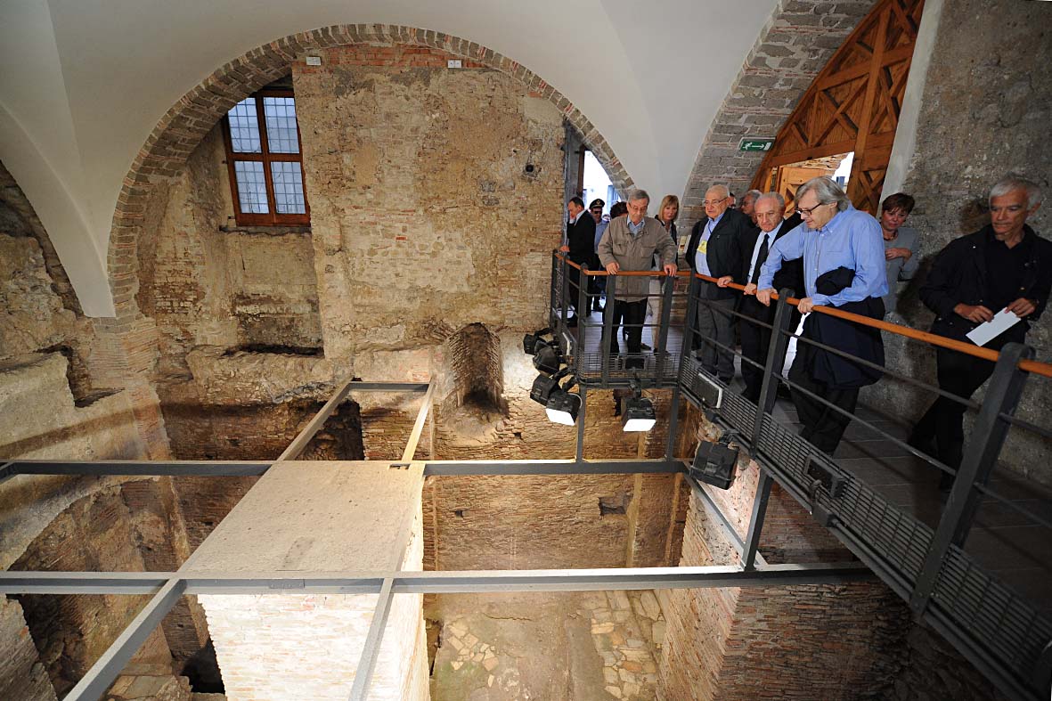 Il Sindaco De Luca e Vittorio Sgarbi in visita al cantiere del Crescent e a Palazzo Fruscione