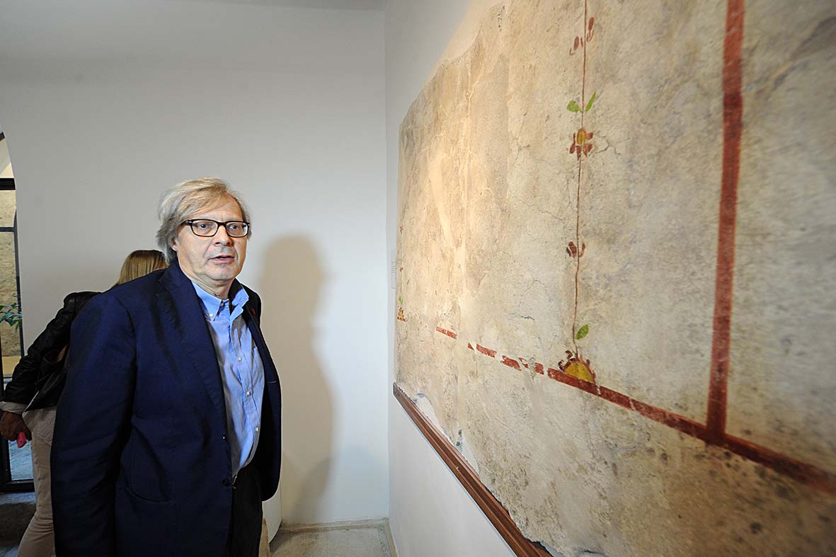 Il Sindaco De Luca e Vittorio Sgarbi in visita al cantiere del Crescent e a Palazzo Fruscione