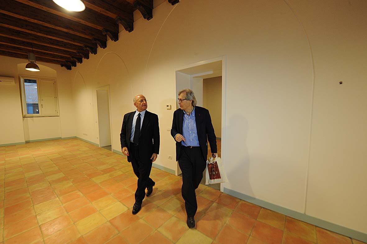 Il Sindaco De Luca e Vittorio Sgarbi in visita al cantiere del Crescent e a Palazzo Fruscione