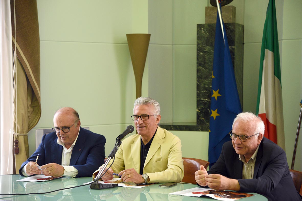 Stagione di prosa 2016/2017 del Teatro Verdi